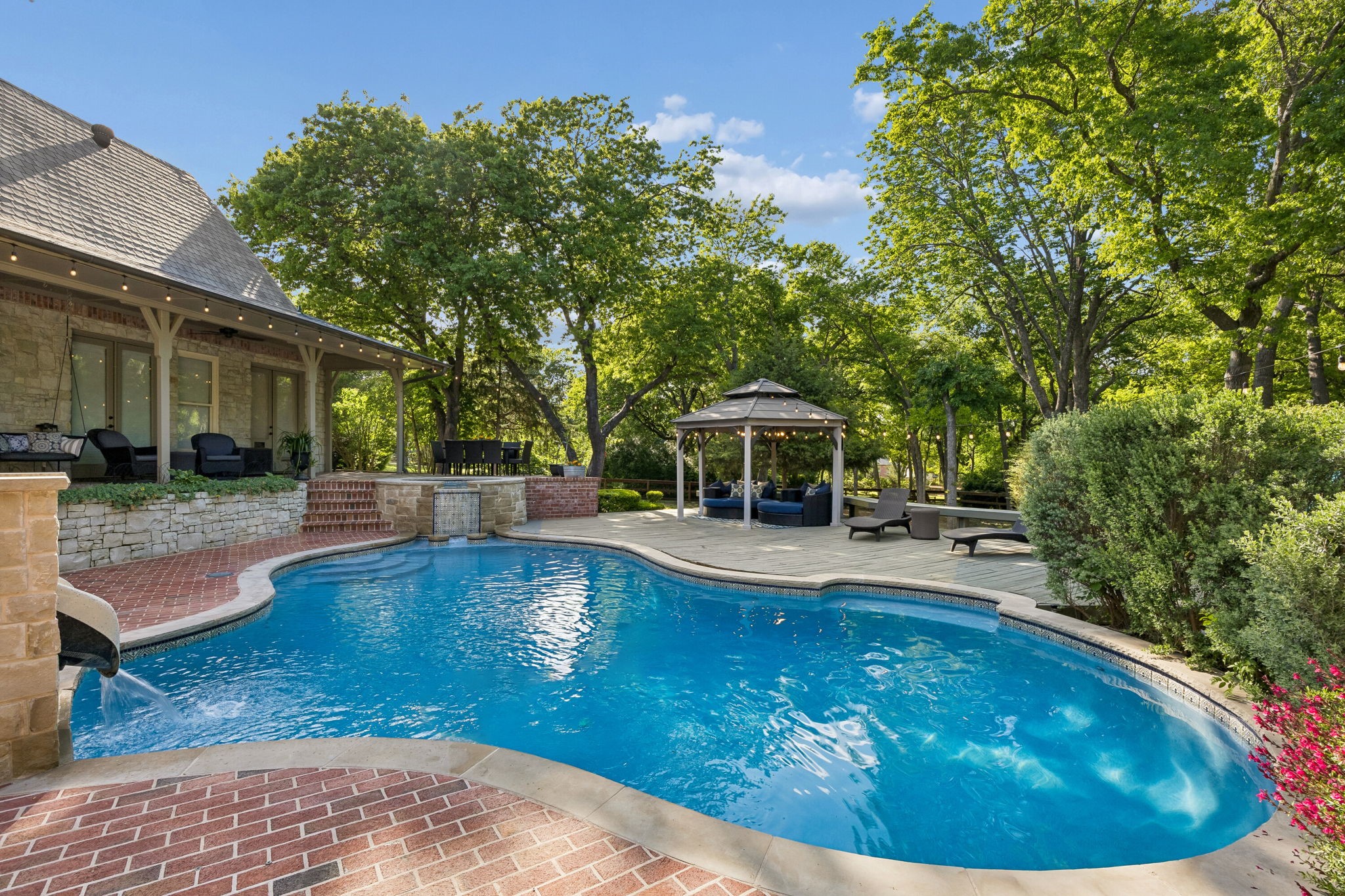 1 Woody Crest Circle Fairview TX 75069