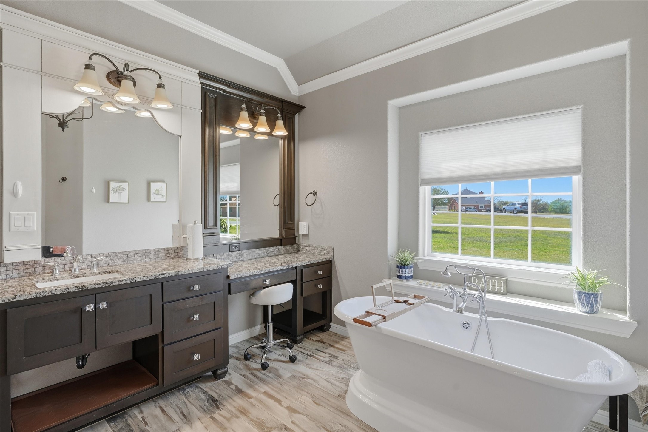 1201 E Iberian Court Granbury TX 76048