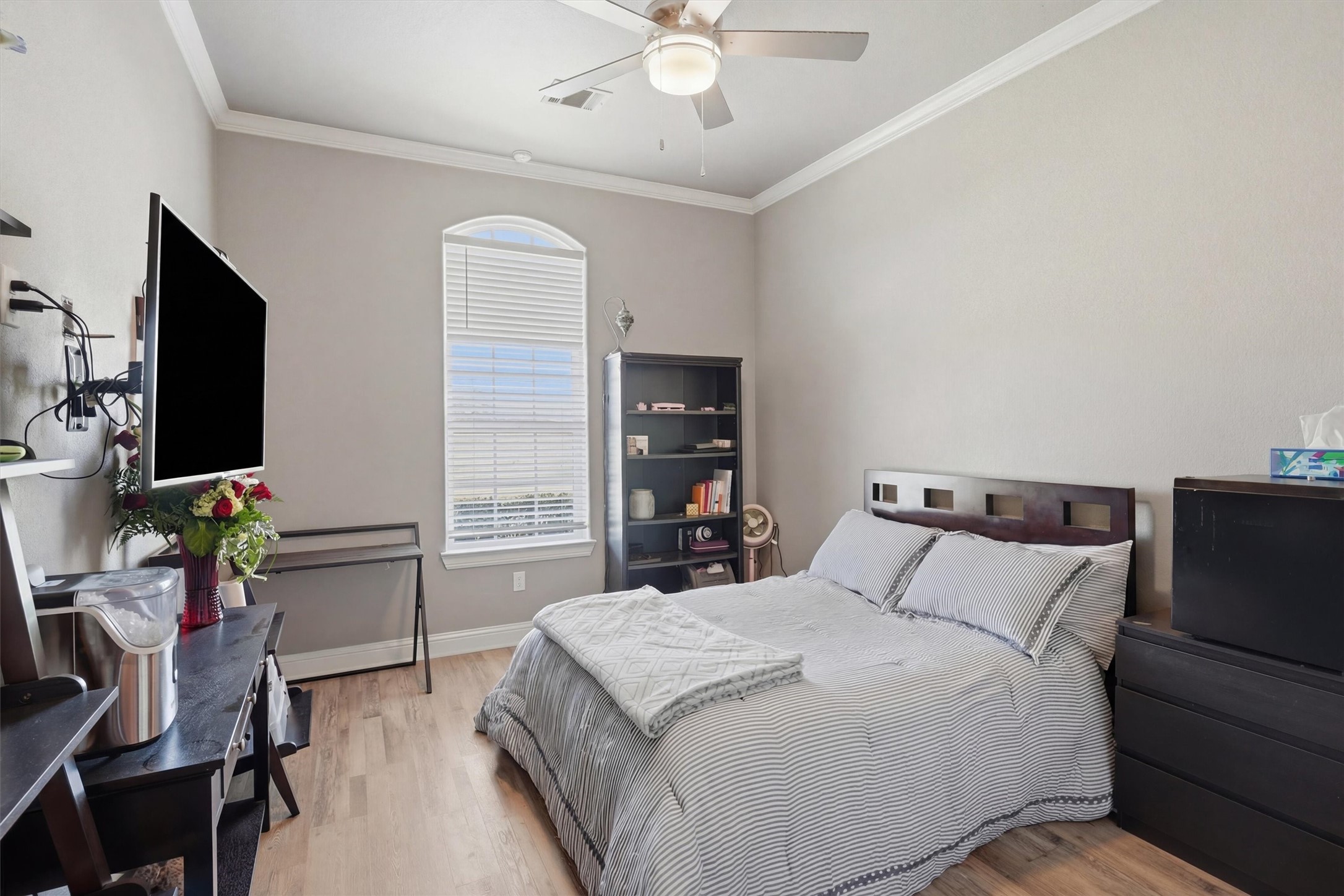 1201 E Iberian Court Granbury TX 76048