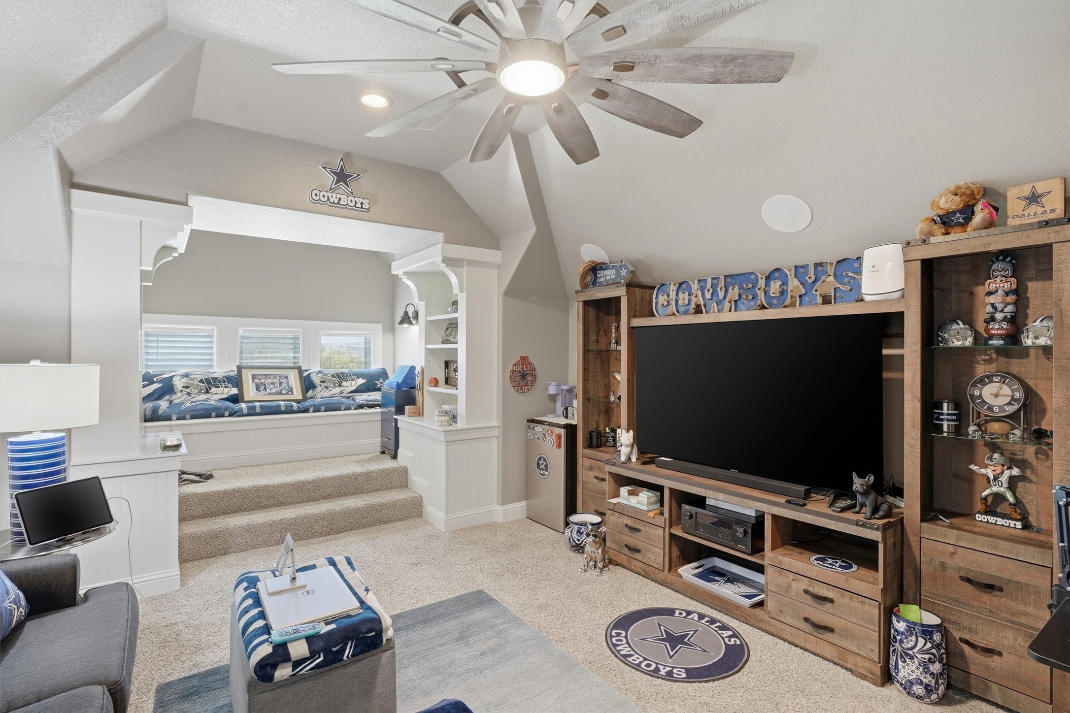 1201 E Iberian Court Granbury TX 76048