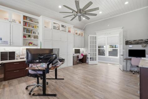 1201 E Iberian Court Granbury TX 76048