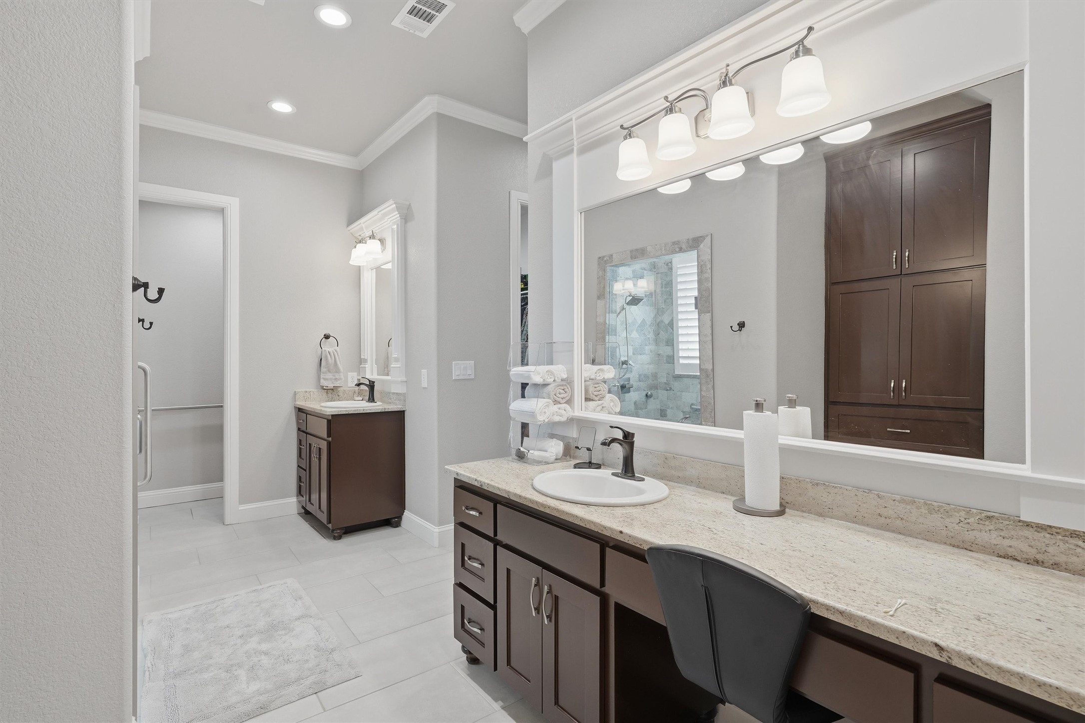 1201 E Iberian Court Granbury TX 76048