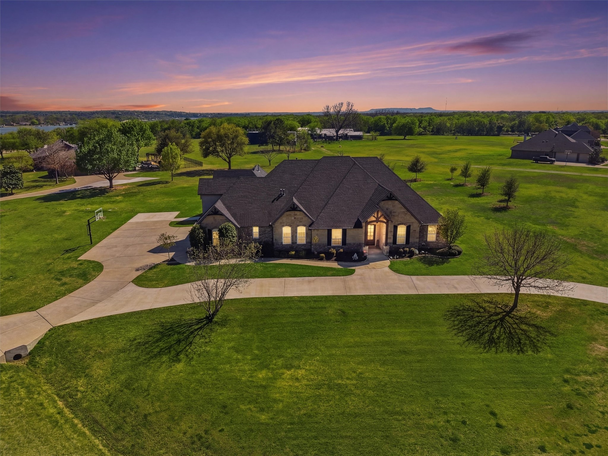 1201 E Iberian Court Granbury TX 76048