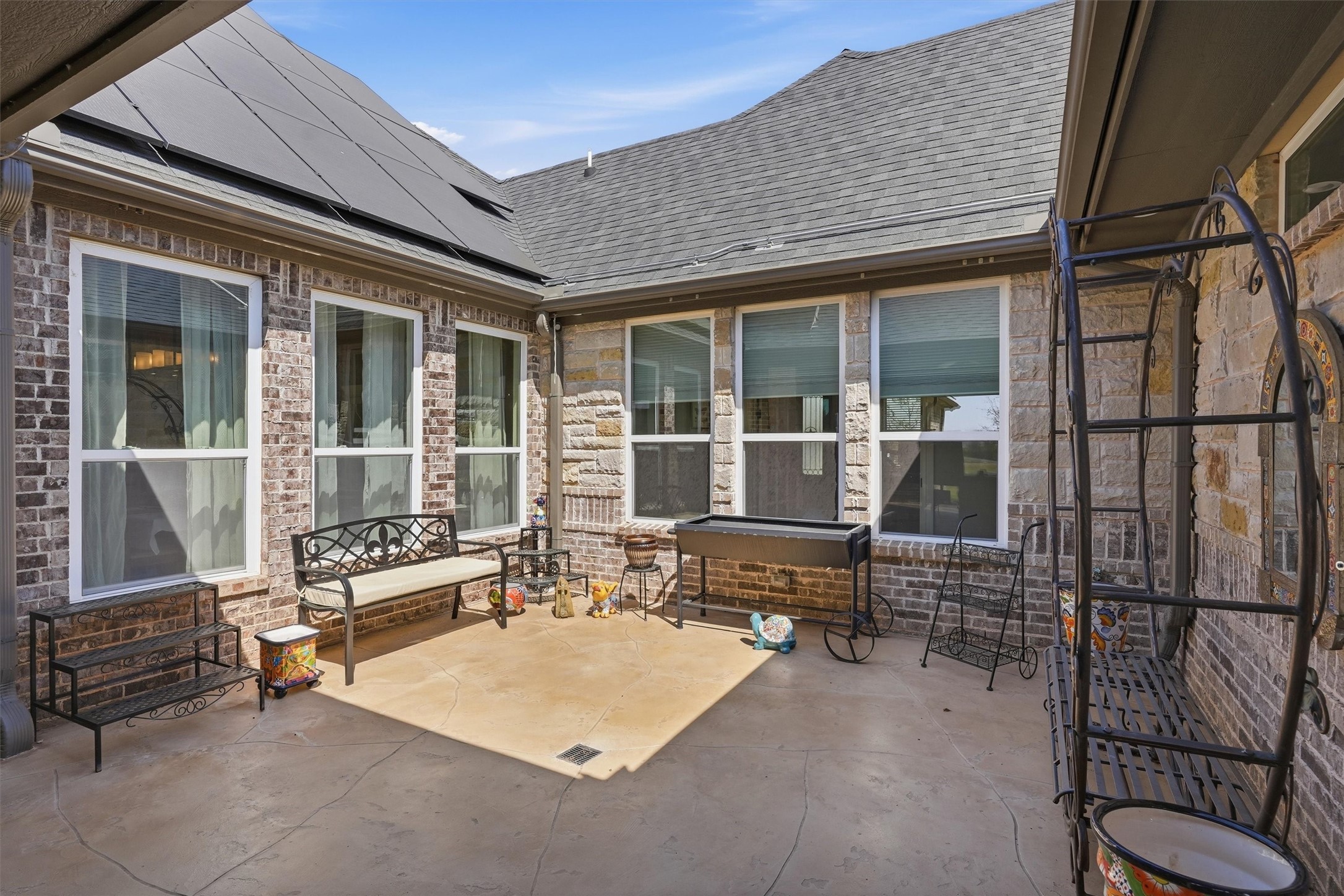 1201 E Iberian Court Granbury TX 76048