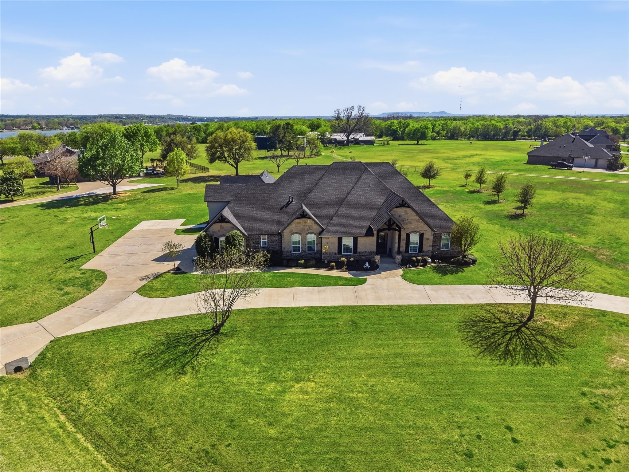 1201 E Iberian Court Granbury TX 76048