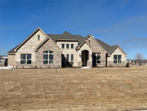 121 Chisos Drive Decatur TX 76234