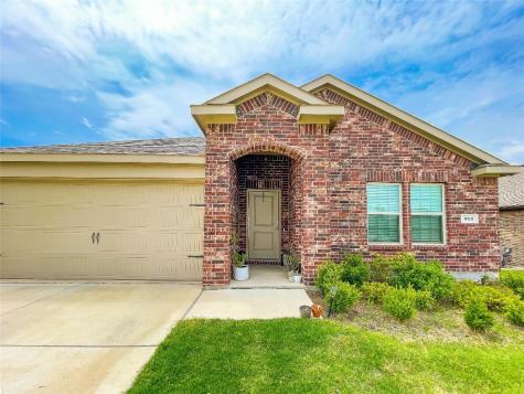 912 English Drive Aubrey TX 76227