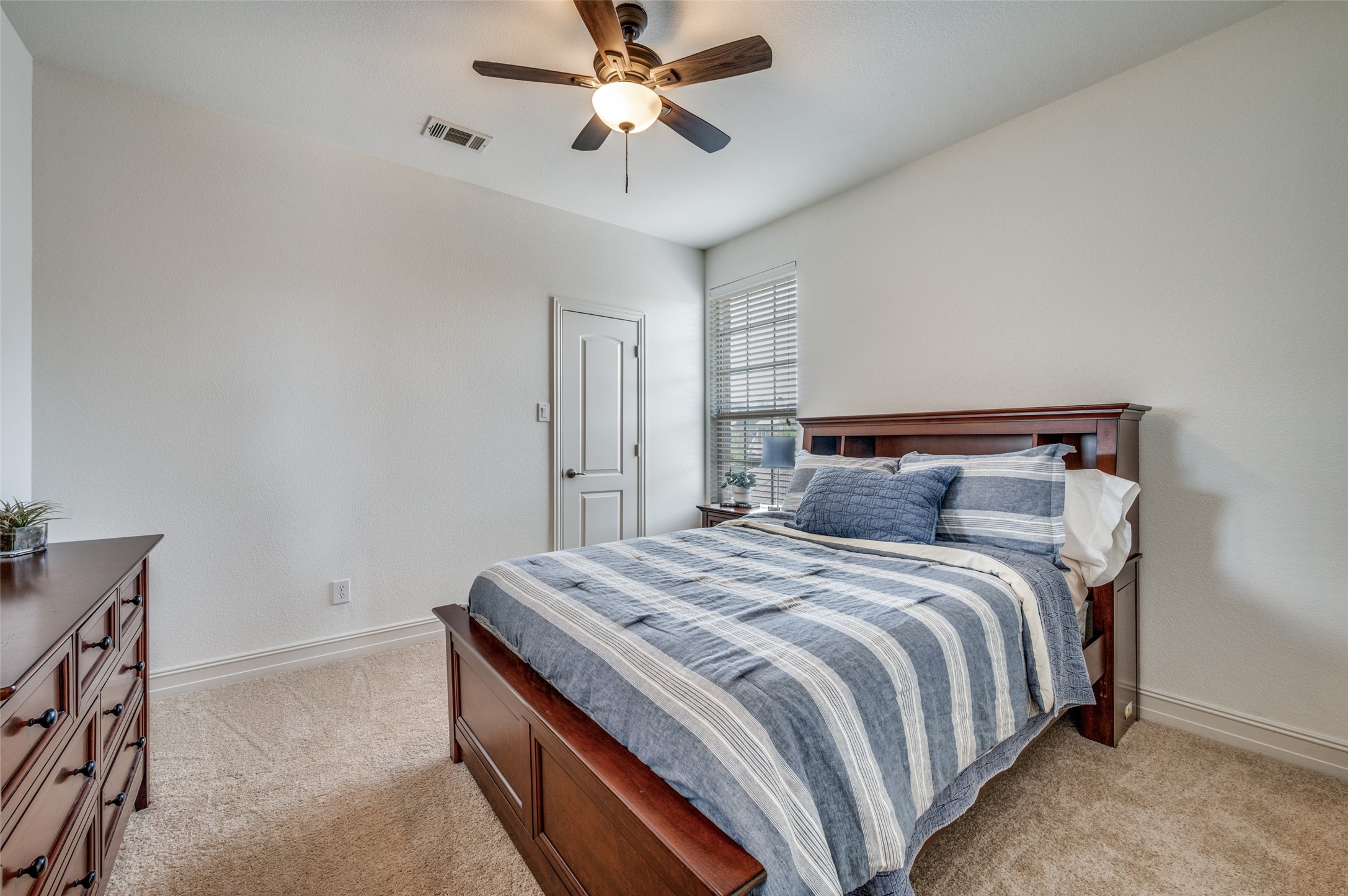 512 Castlewood Drive Mckinney TX 75071