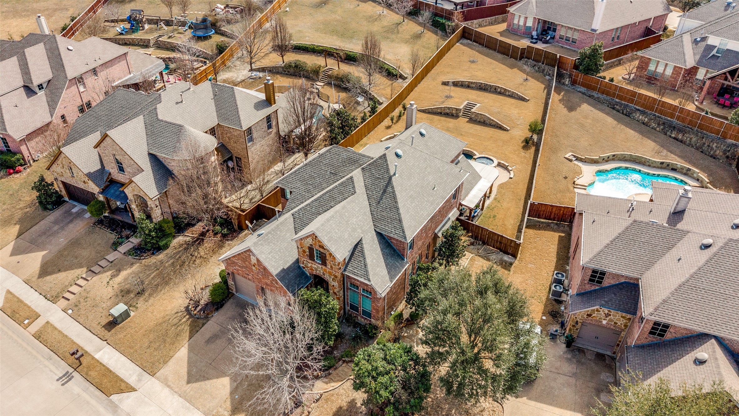 512 Castlewood Drive Mckinney TX 75071