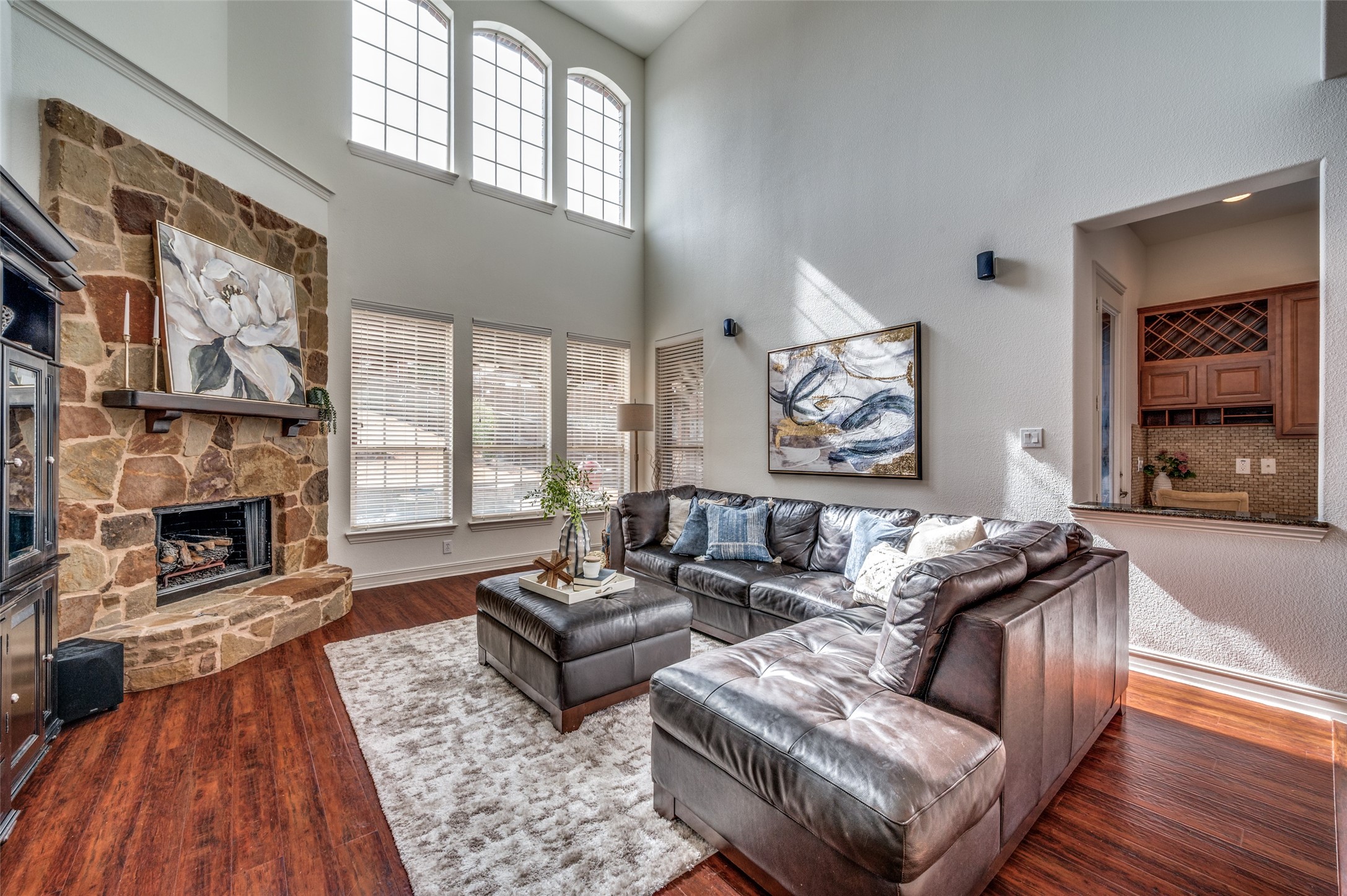 512 Castlewood Drive Mckinney TX 75071