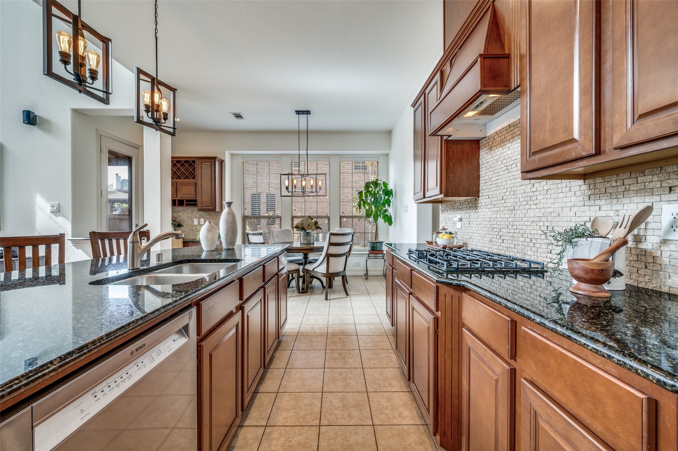 512 Castlewood Drive Mckinney TX 75071