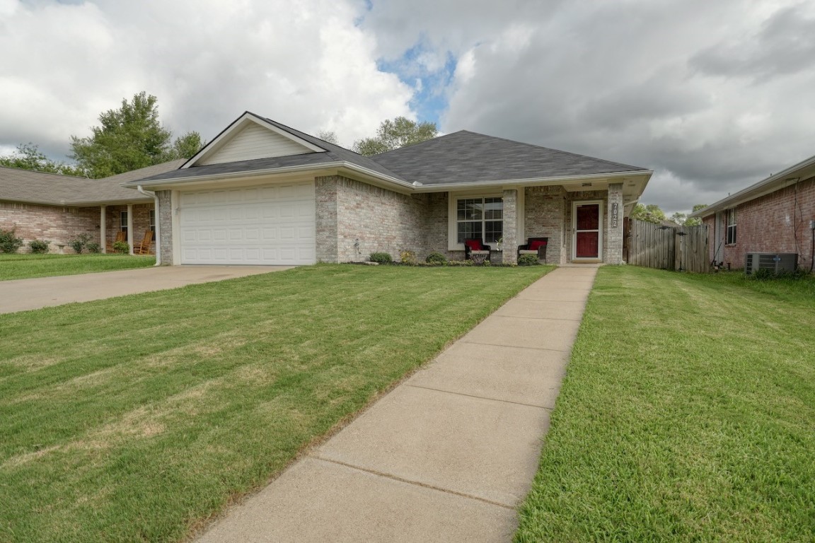 7022 La Hacienda Drive Flint TX 75762