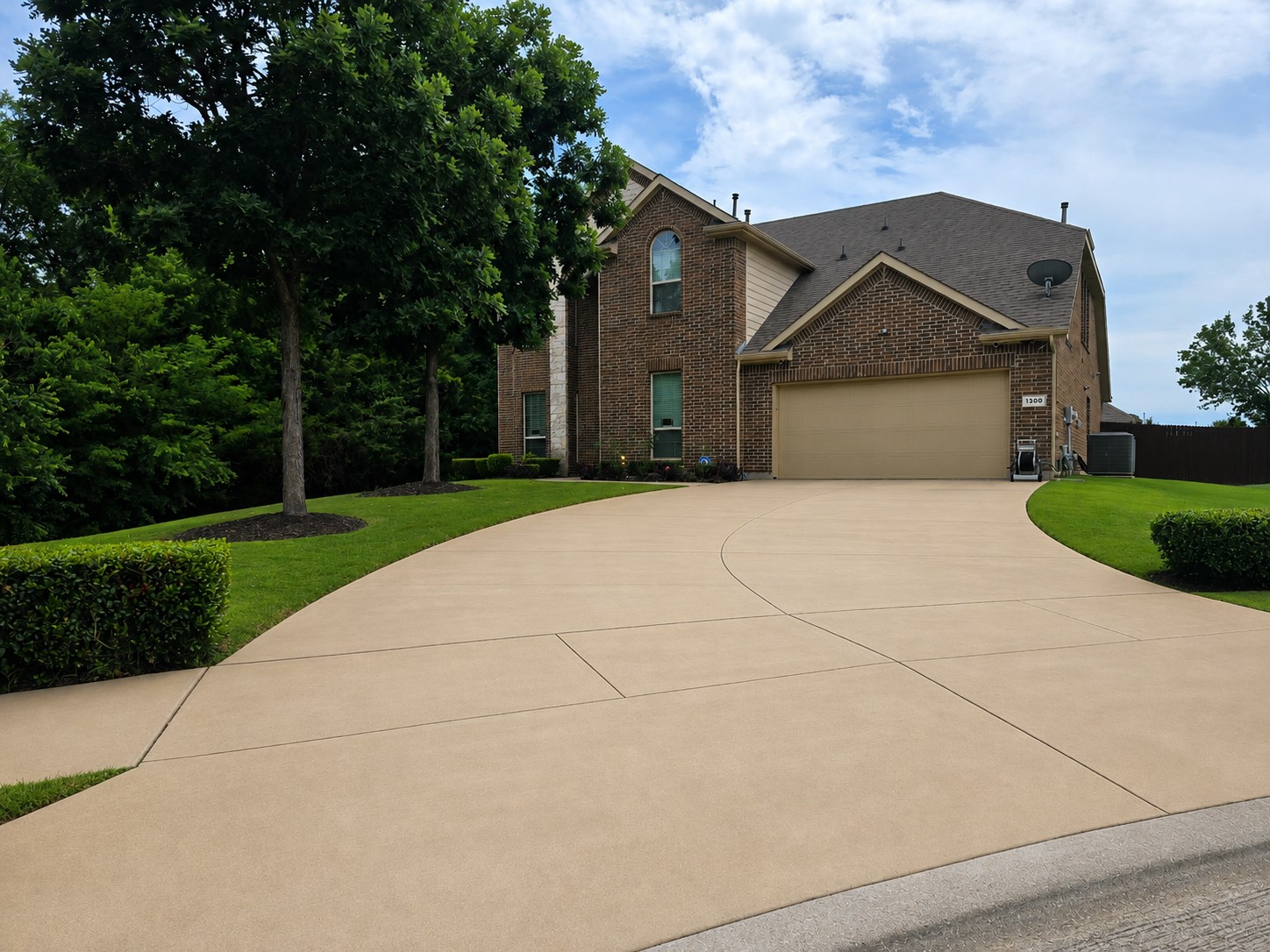 1300 Bellingham Circle Glenn Heights TX 75154
