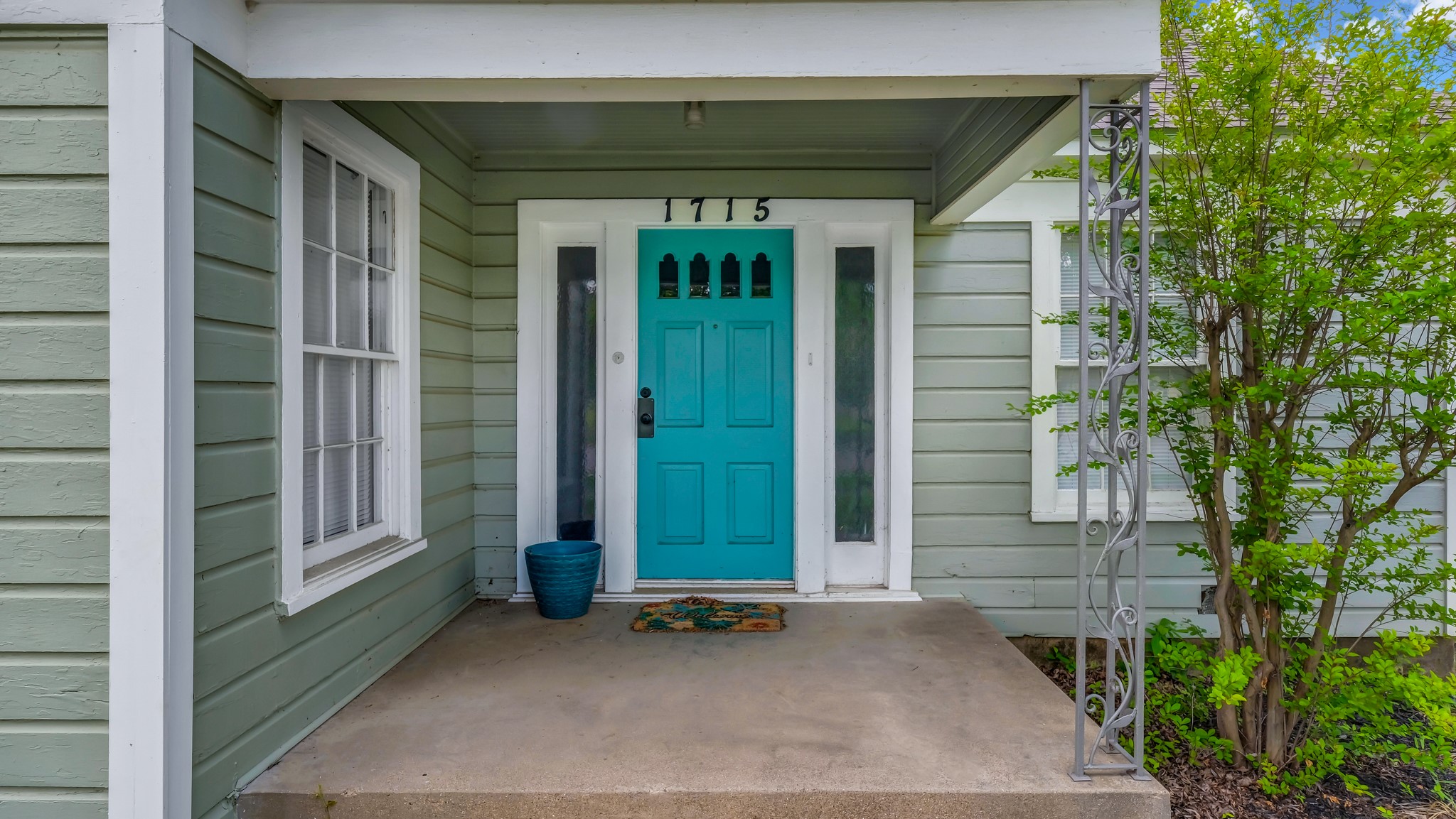 1715 N Oak Avenue Mineral Wells TX 76067
