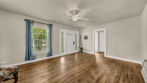 1715 N Oak Avenue Mineral Wells TX 76067