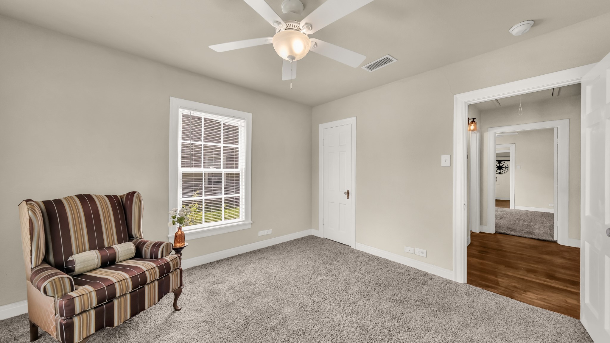 1715 N Oak Avenue Mineral Wells TX 76067