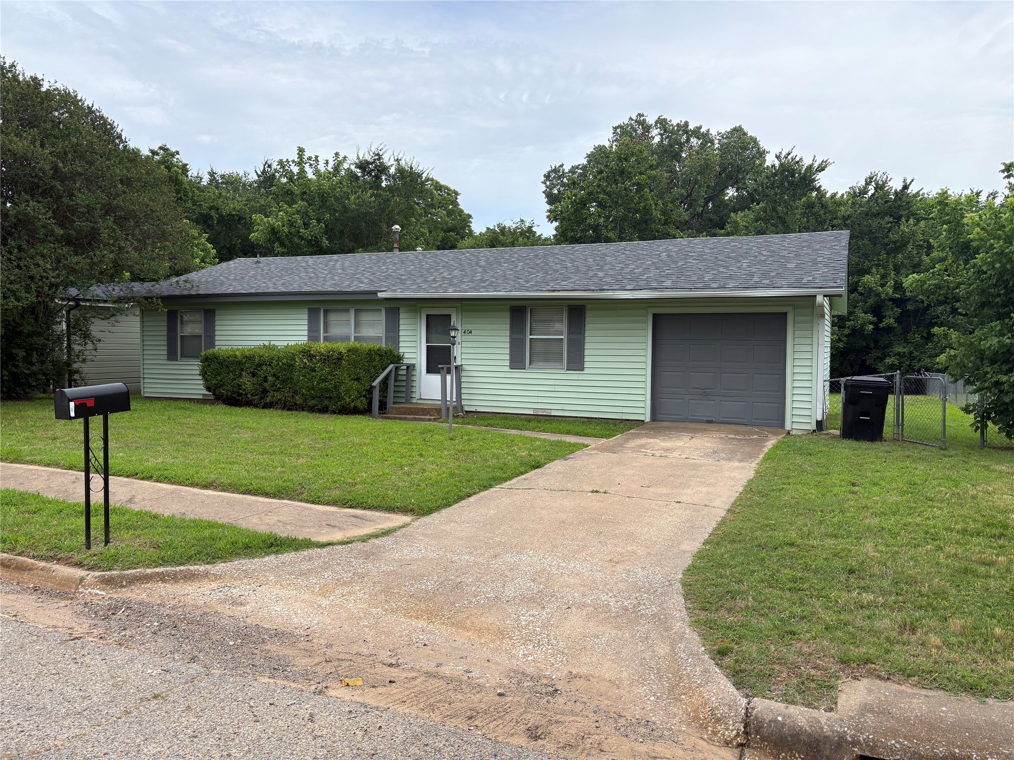 404 W Heron Street Denison TX 75020