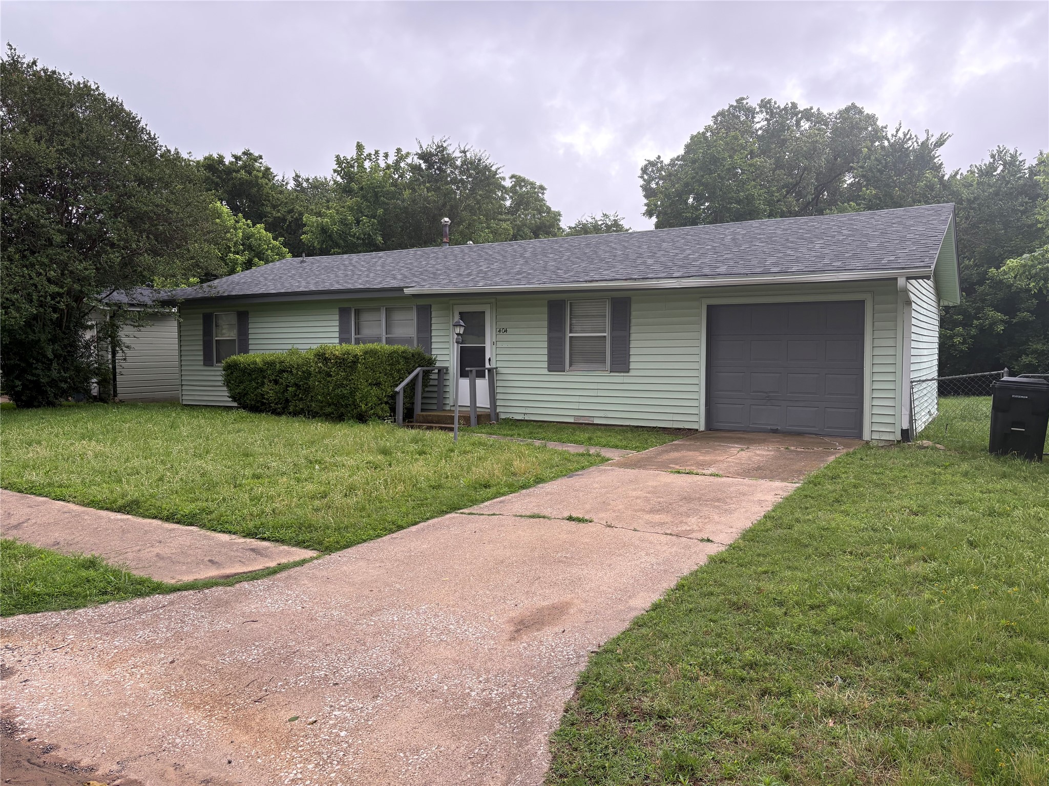 404 W Heron Street Denison TX 75020
