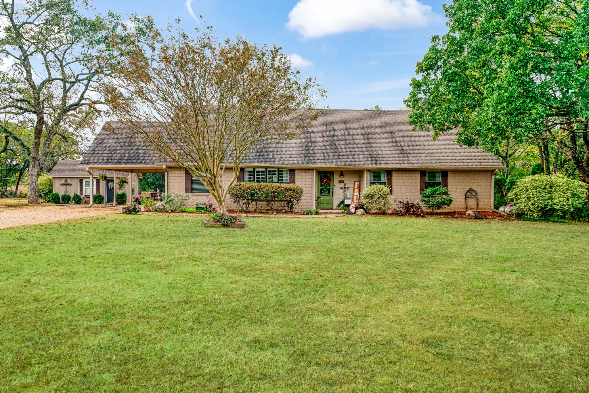 620 Cr 32900 Paris TX 75460