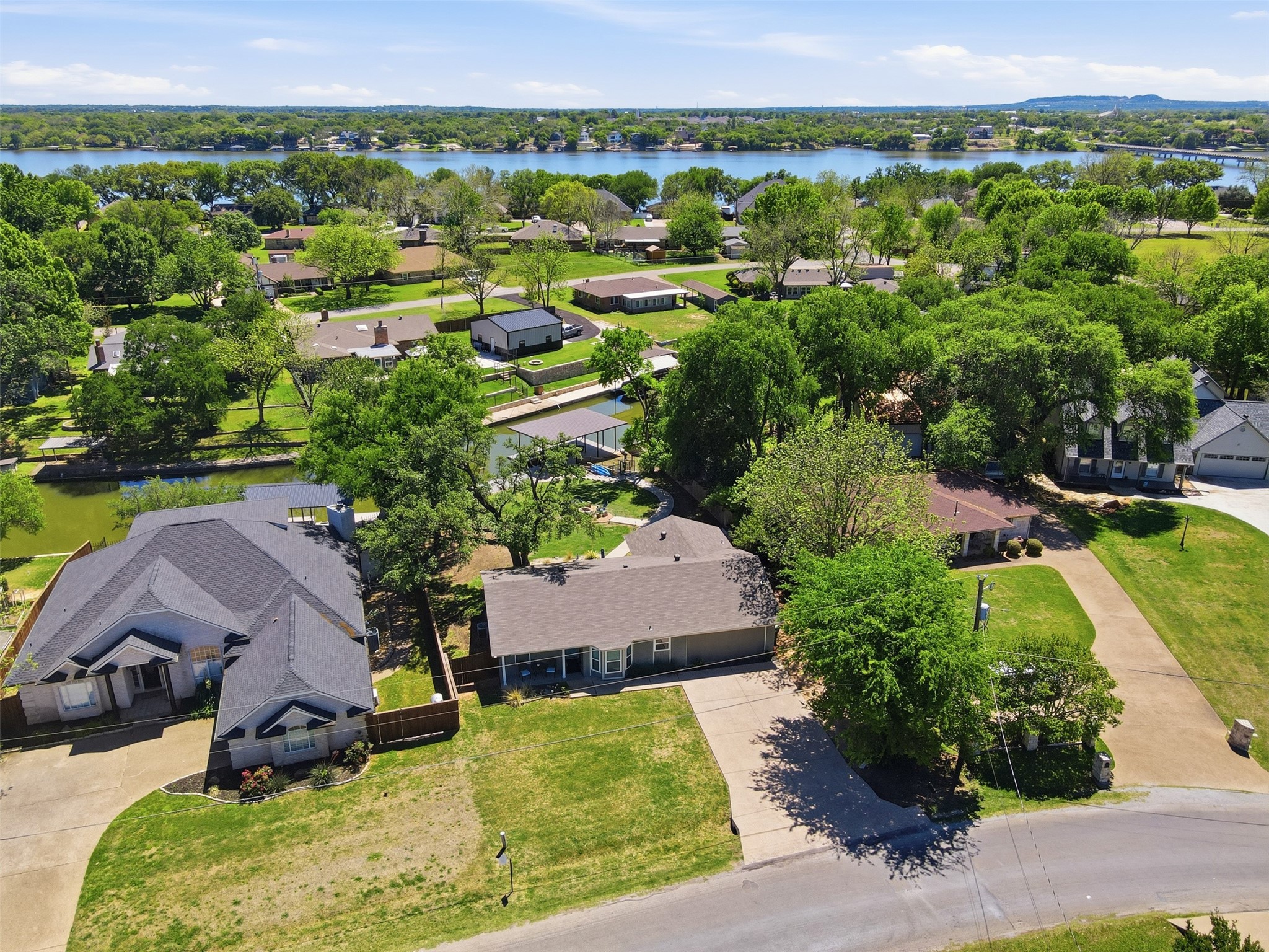 217 Granada Calle Street Granbury TX 76049