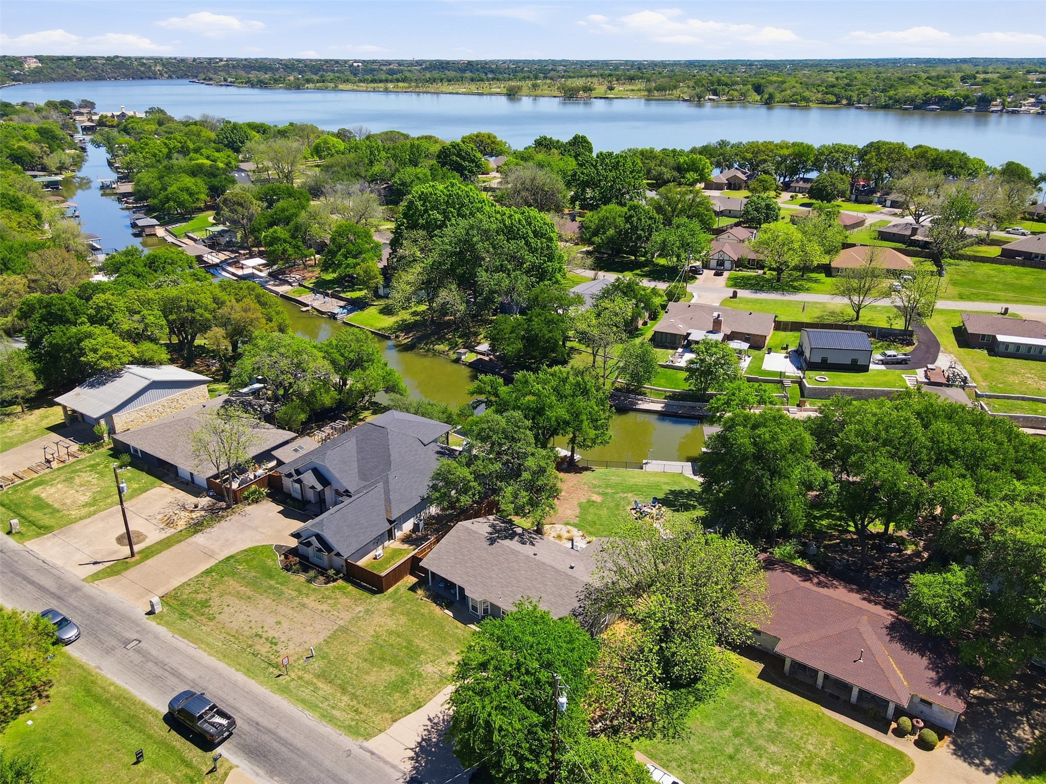 217 Granada Calle Street Granbury TX 76049