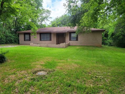 205 E Huffsmith Street Palestine TX 75801