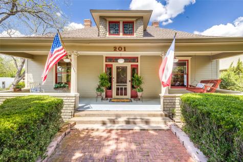 201 Williams Street Waxahachie TX 75165