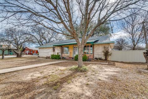 300 E Wilson Street Eastland TX 76448