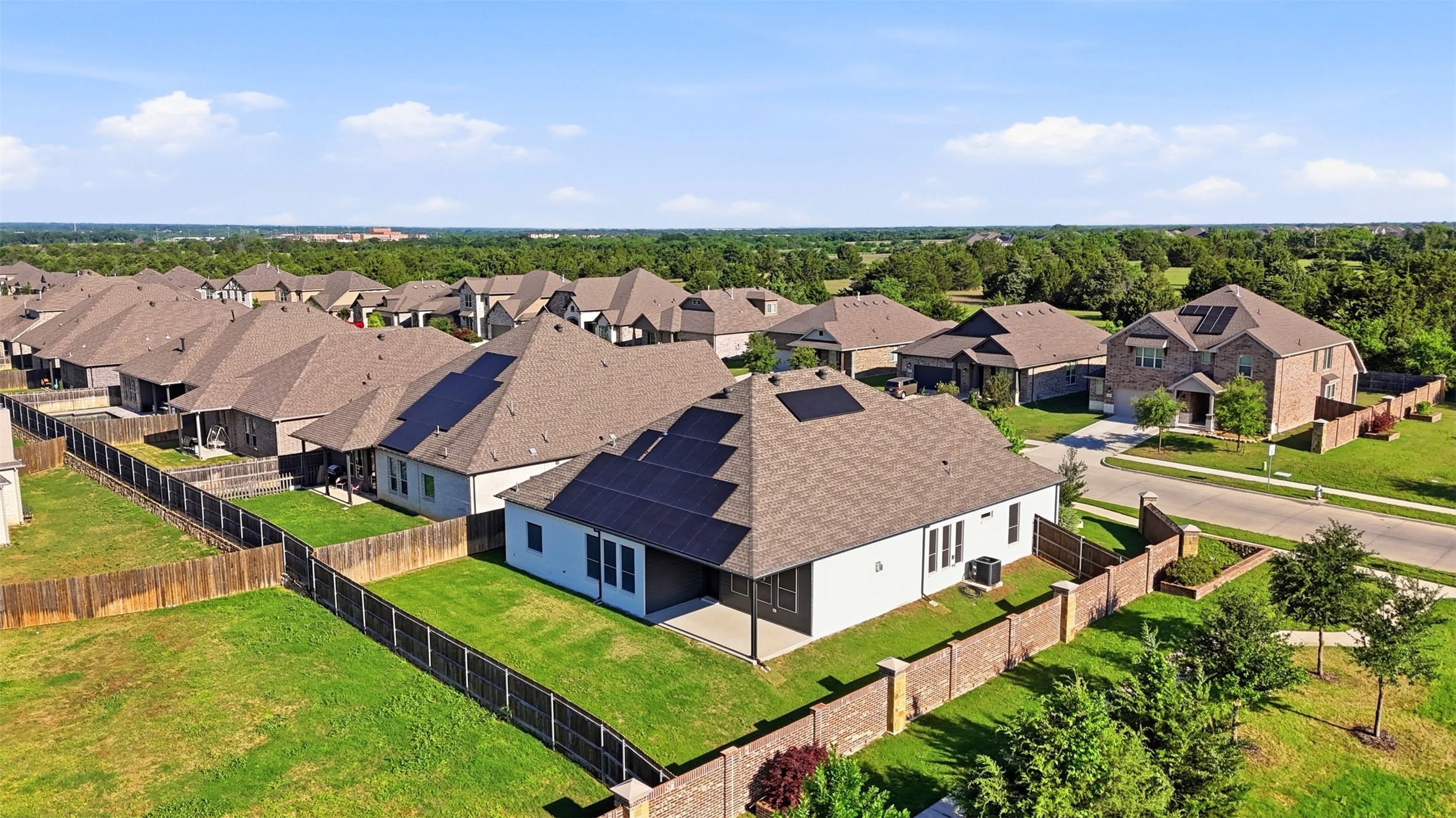 2213 Windy Hill Lane Waxahachie TX 75167