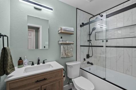 99 Catamaran Court Gordonville TX 76245