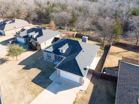 1821 Woodland Park Drive Denison TX 75020