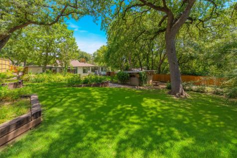 616 Woodland Street Denton TX 76209