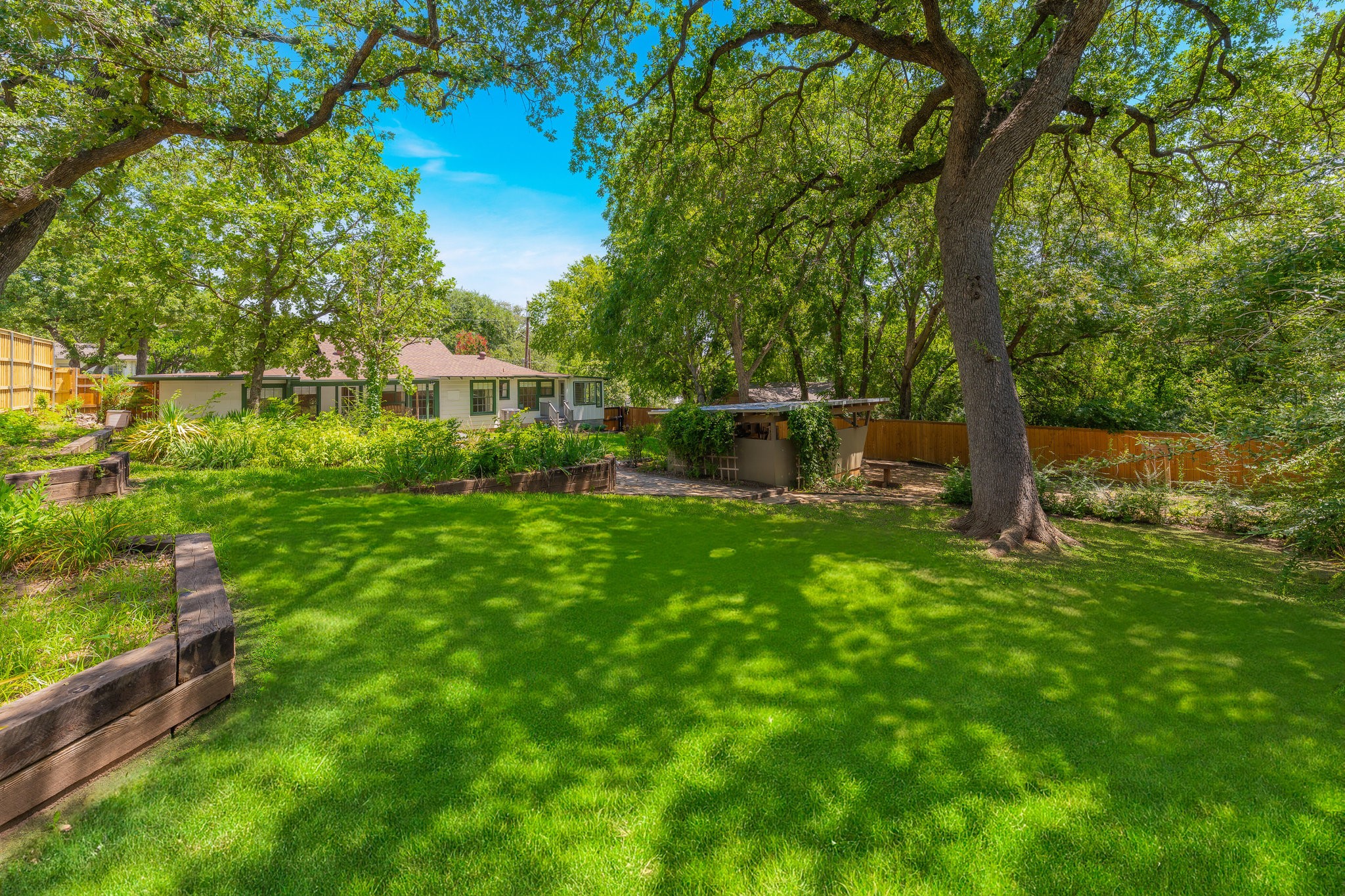 616 Woodland Street Denton TX 76209