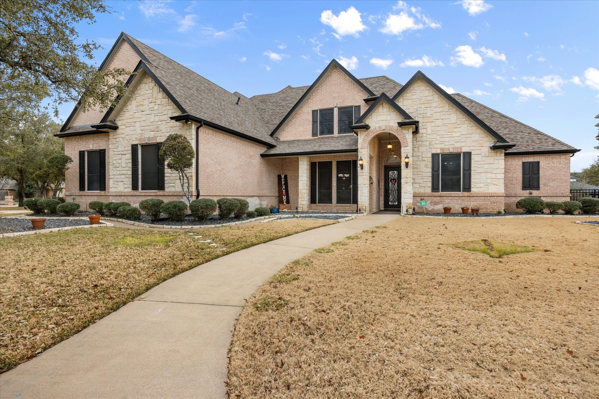 1119 Mallard Way Granbury TX 76048