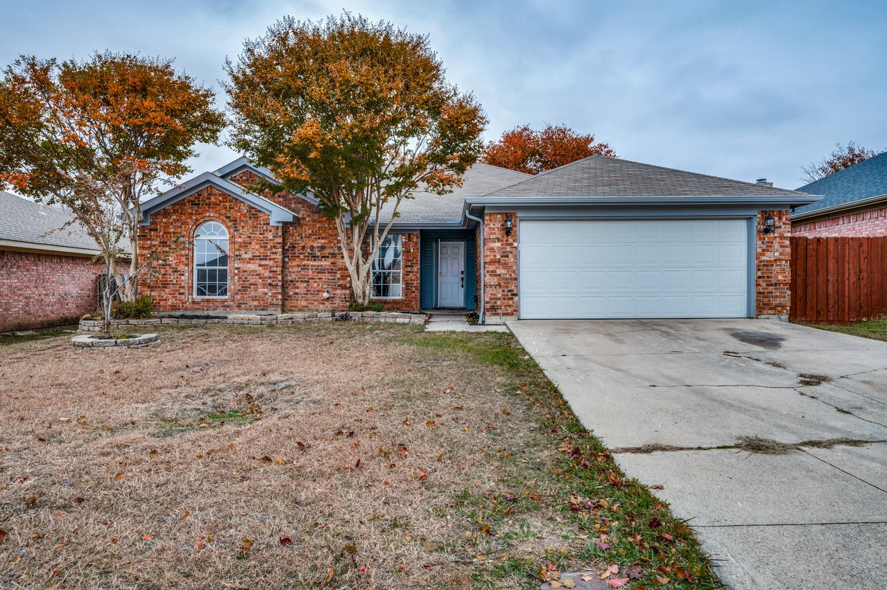 3805 Periwinkle Drive Fort Worth TX 76137