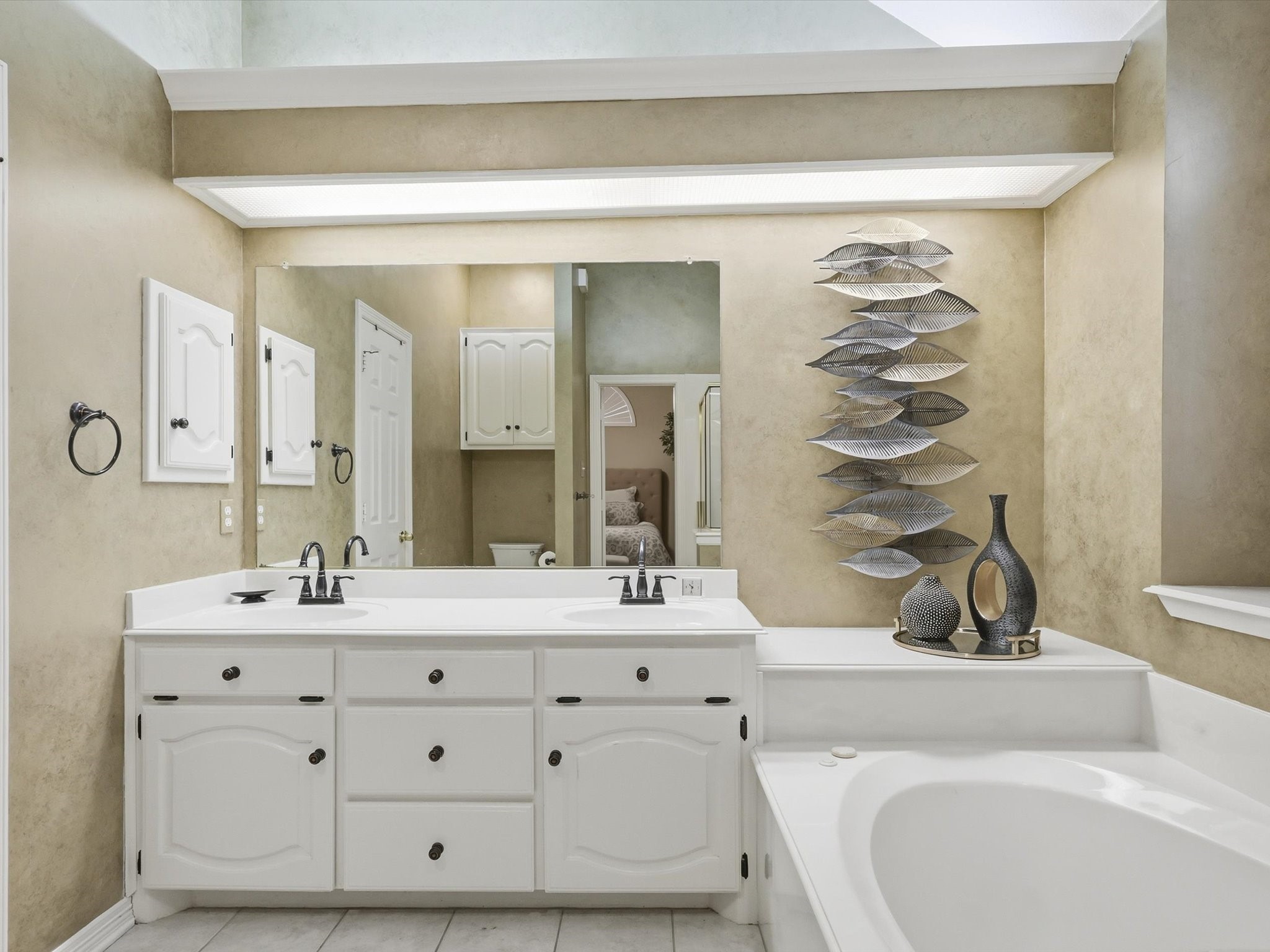 2613 Bent Tree Drive Hurst TX 76054