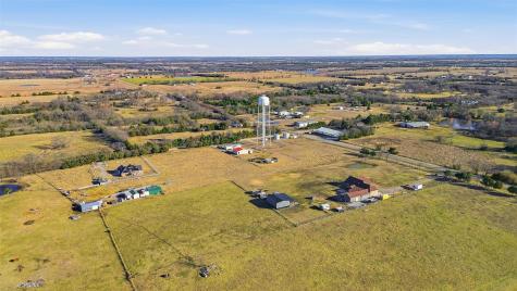 21424 S State Highway 78 Leonard TX 75452