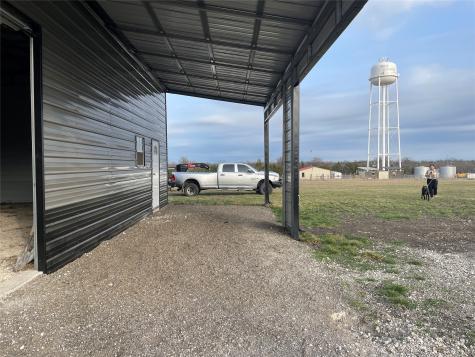 21424 S State Highway 78 Leonard TX 75452