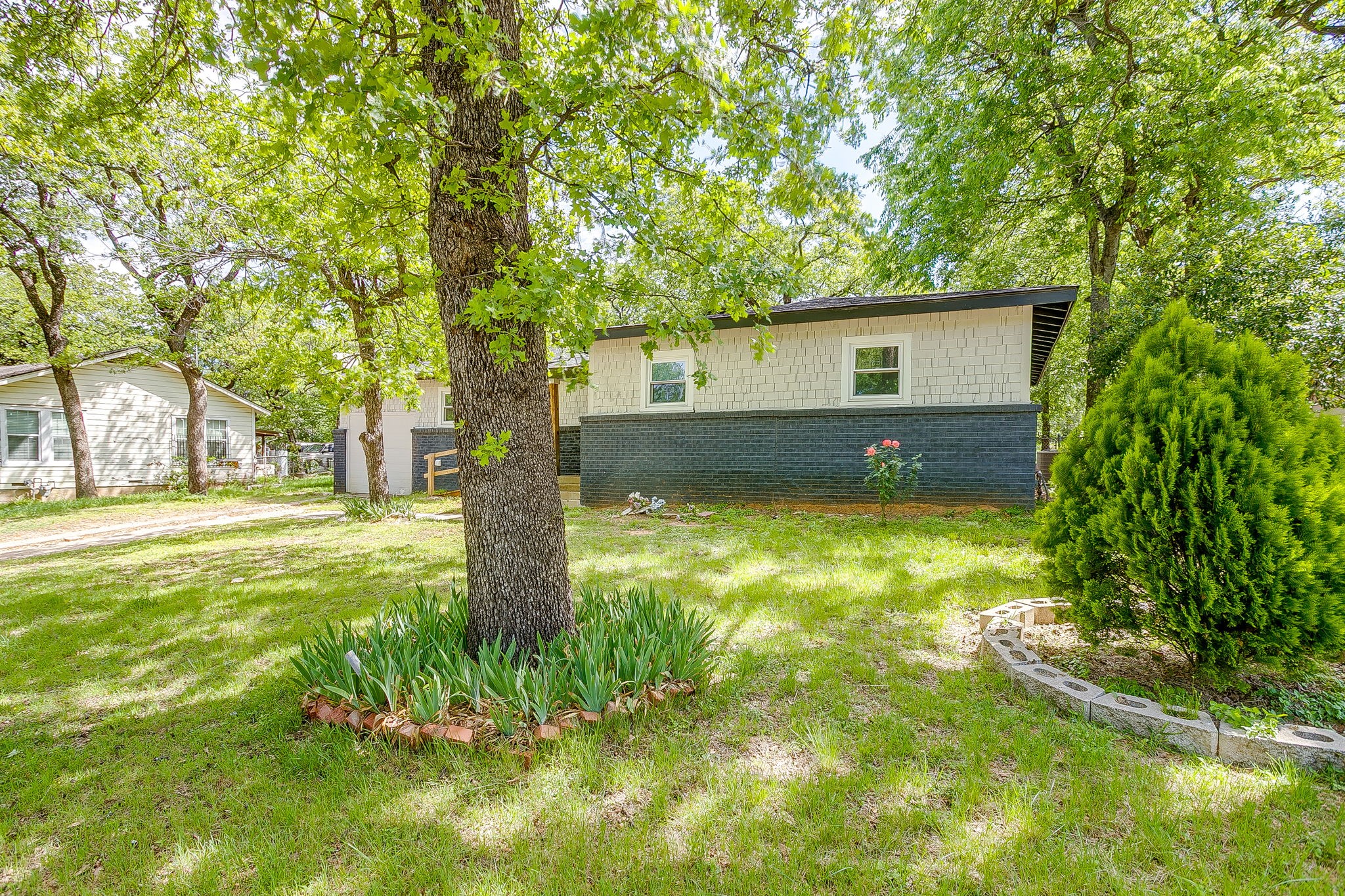 2515 Yeager Street Fort Worth TX 76112