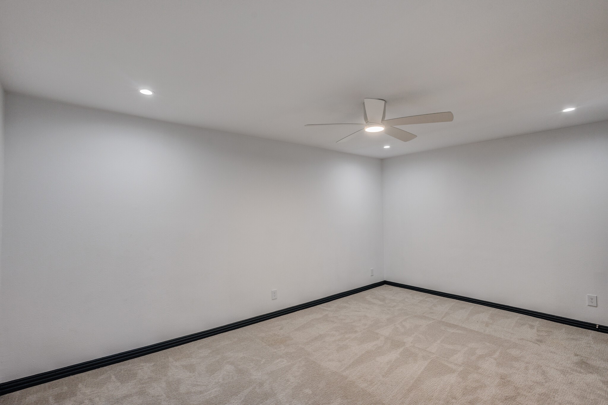 2540 Prichard Lane Dallas TX 75227
