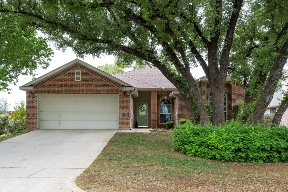 309 Waltzing Brook Court Weatherford TX 76085