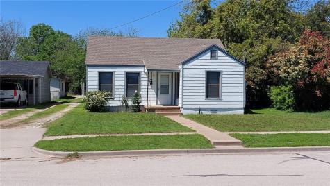 807 N Davis Street West TX 76691
