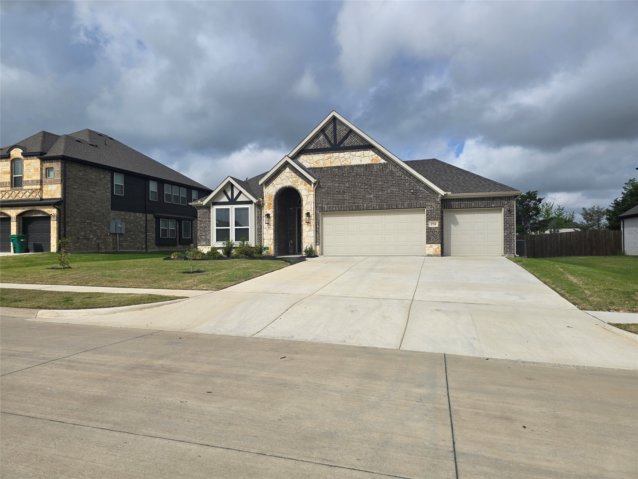 1719 Newport Lane Cedar Hill TX 75104
