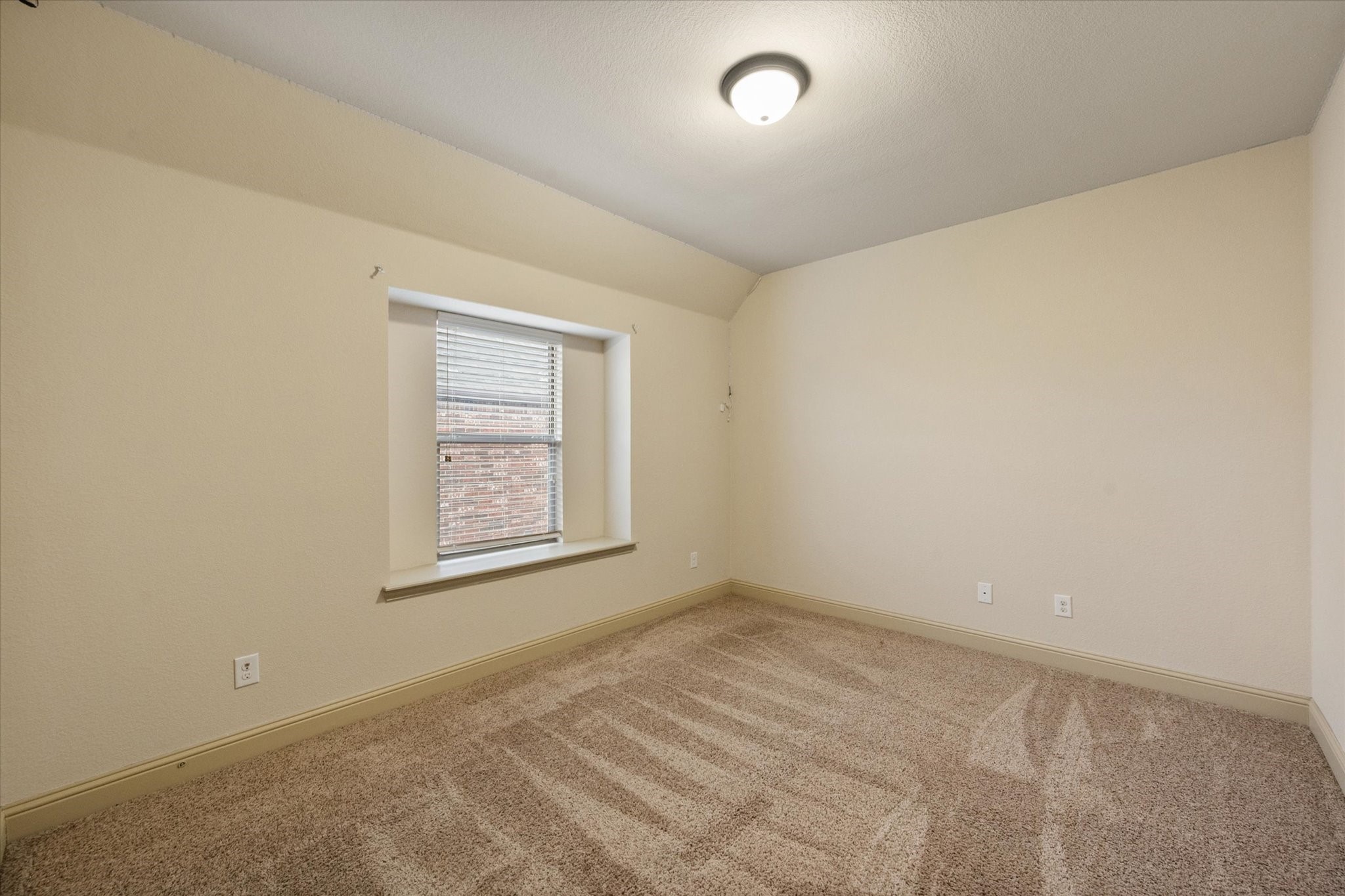 2940 Benissa Grand Prairie TX 75054