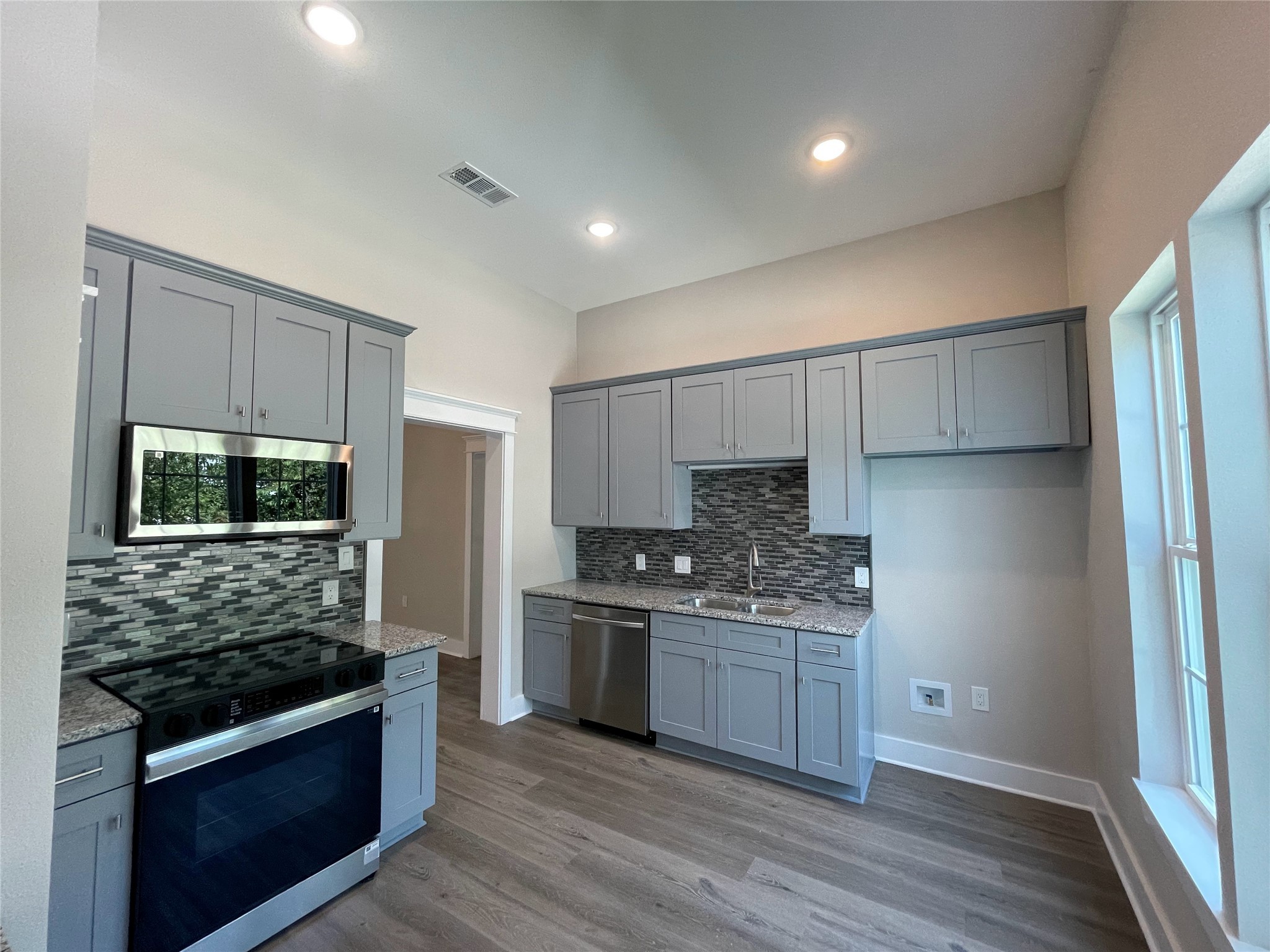 201 E 6th Street Lampasas TX 76550