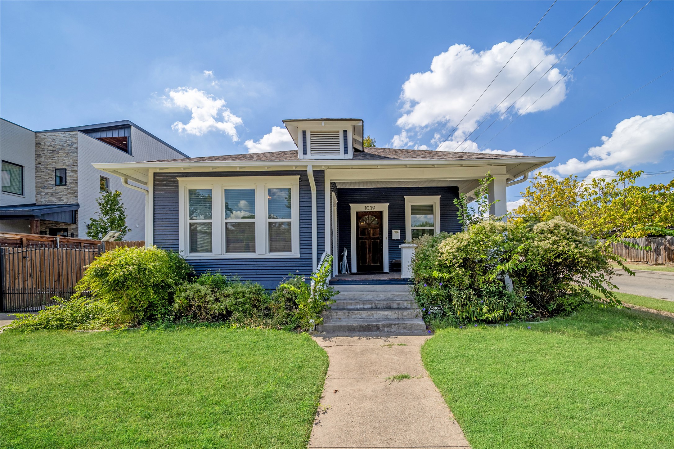 1039 Haines Avenue Dallas TX 75208