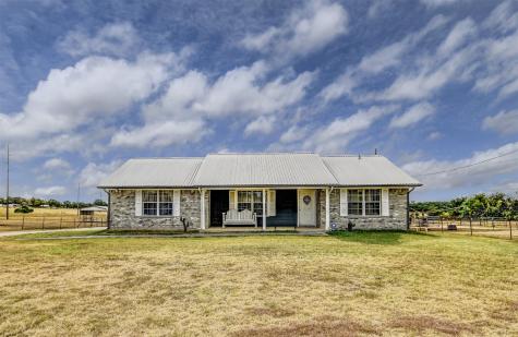 195 County Road 2175 Decatur TX 76234