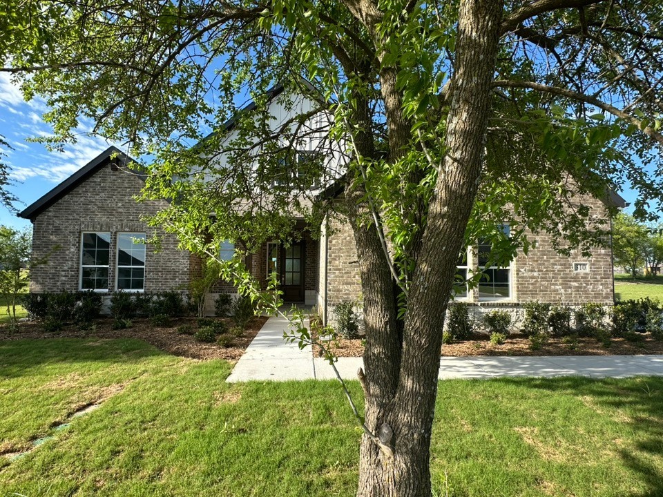 310 Cobb Road Leonard TX 75452