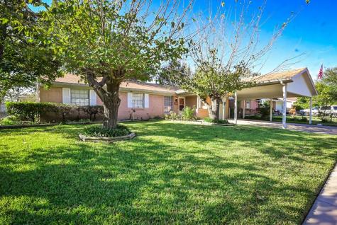 301 W Dorris Drive Grand Prairie TX 75051