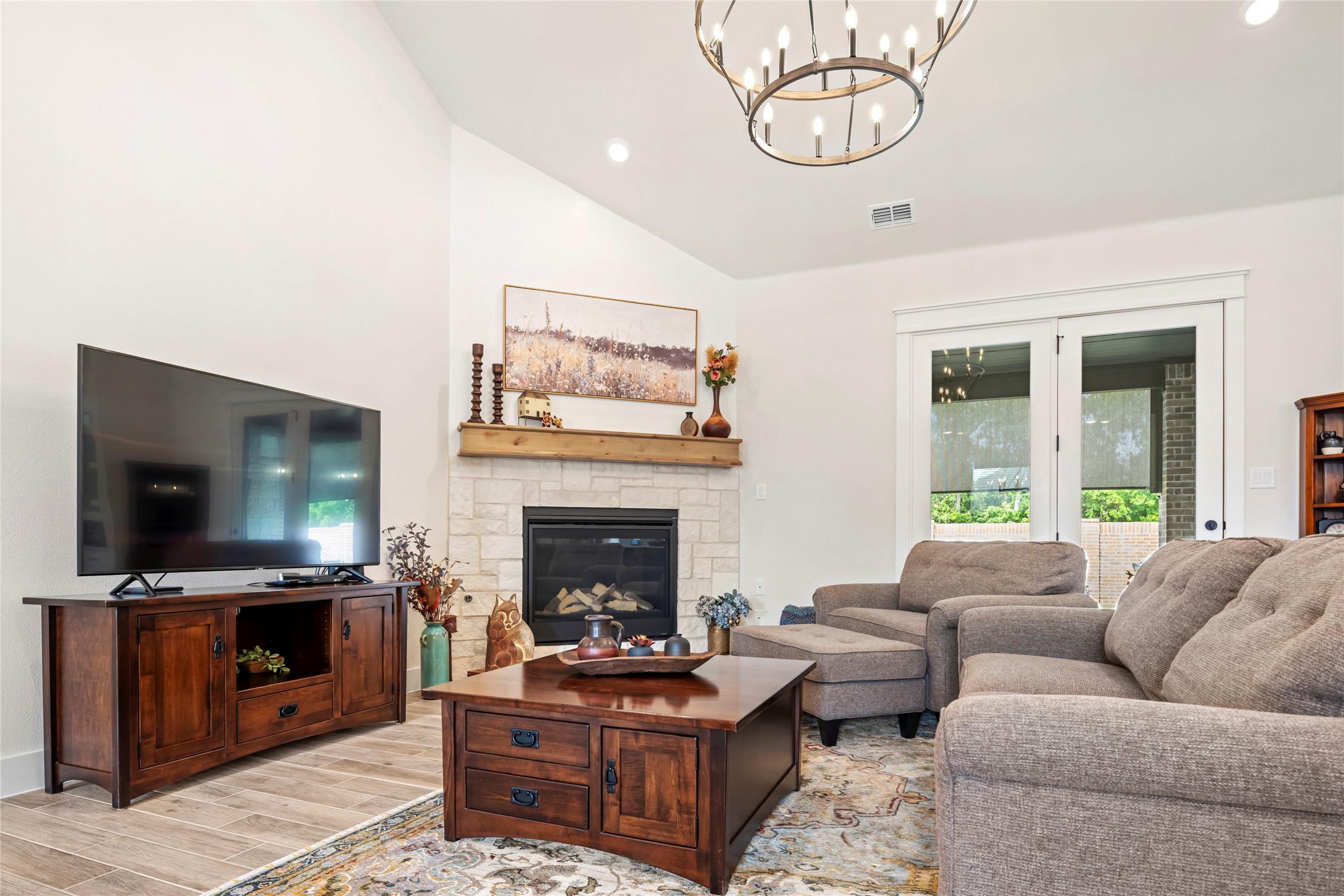 704 Abbey Road Van Alstyne TX 75495